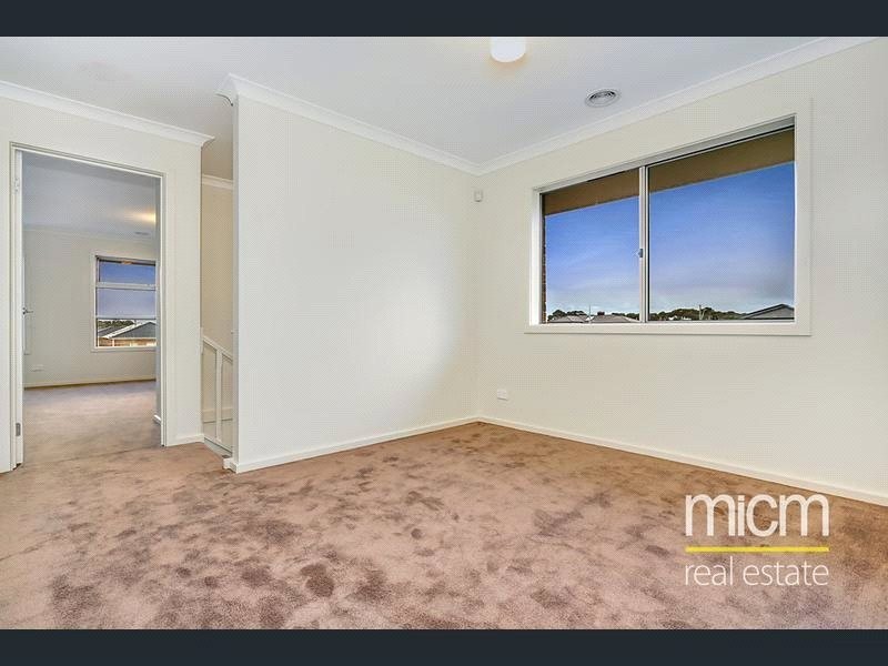 4 Teacher Crescent, Truganina VIC 3029