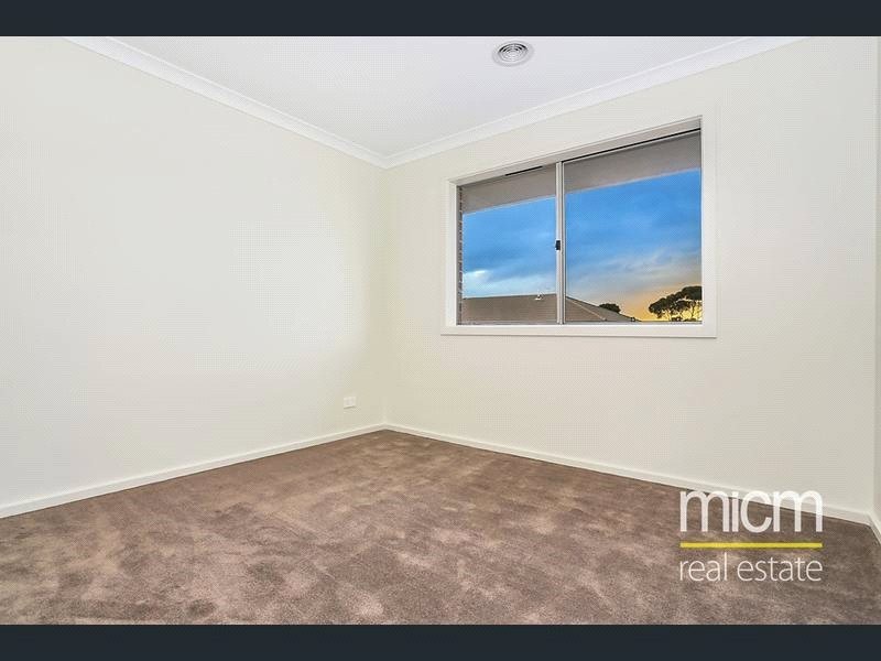 4 Teacher Crescent, Truganina VIC 3029