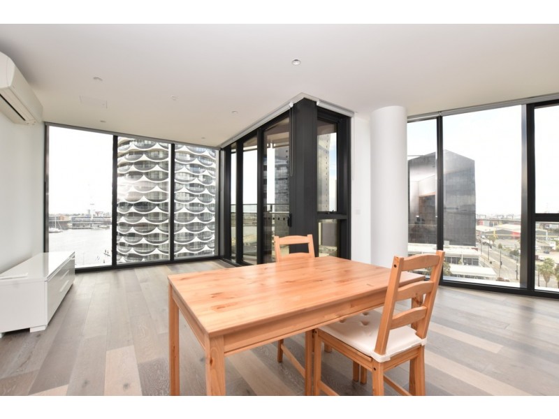 E914/421 Docklands Drive, Docklands VIC 3008