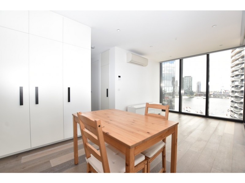 E914/421 Docklands Drive, Docklands VIC 3008