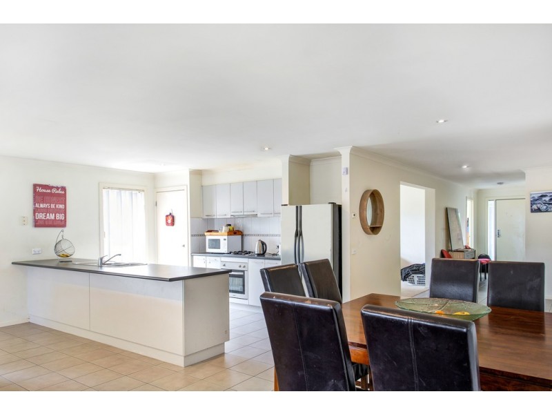 4 Miles Franklin Boulevard, Point Cook VIC 3030