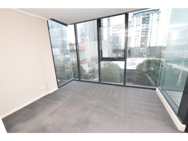 REF 101762/88 Kavanagh Street, Southbank VIC 3006