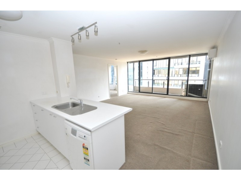 REF 091386/38 Kavanagh Street, Southbank VIC 3006