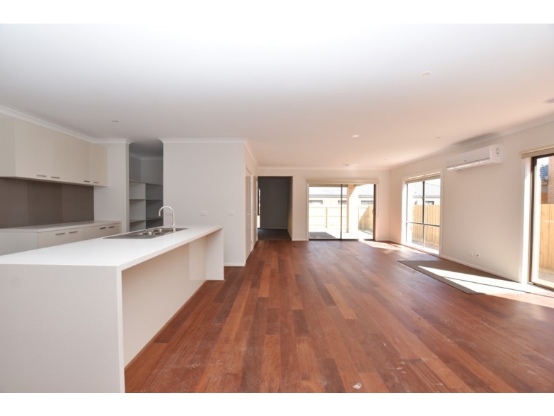 47 Noorat Place, Cranbourne North VIC 3977