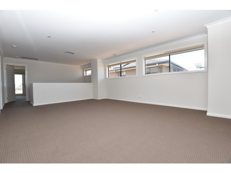 47 Noorat Place, Cranbourne North VIC 3977