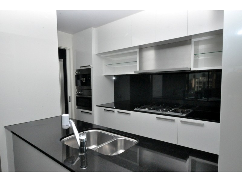 2710/7 Riverside Quay, Southbank VIC 3006