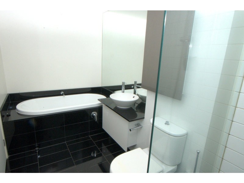 2710/7 Riverside Quay, Southbank VIC 3006