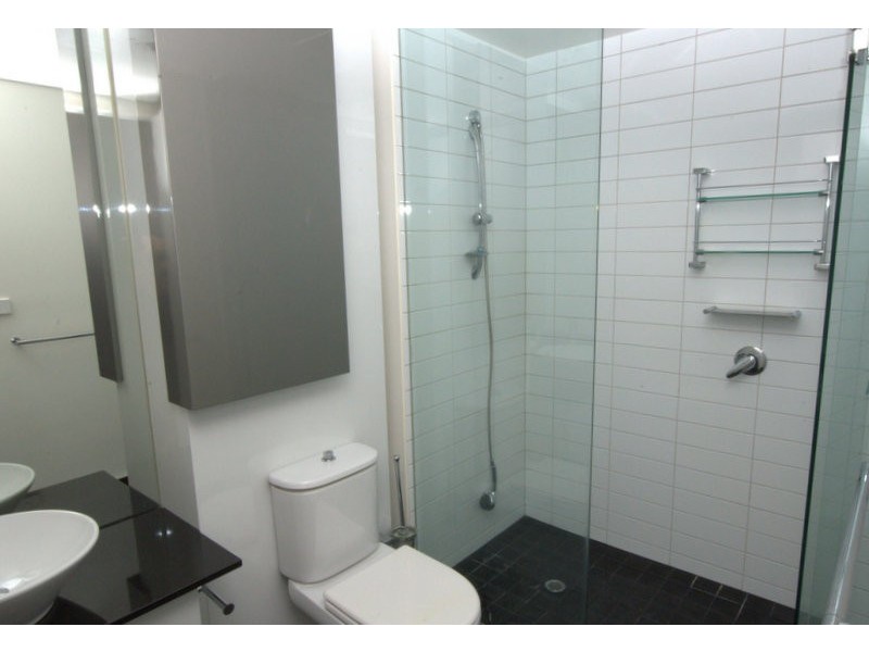 2710/7 Riverside Quay, Southbank VIC 3006