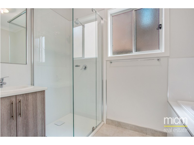 101 Sunnybank Drive, Point Cook VIC 3030