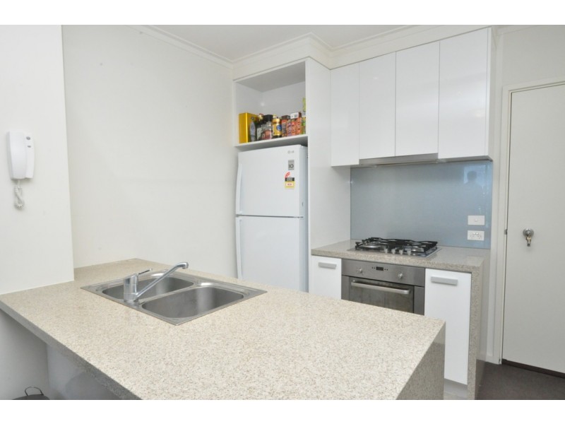 REF 090107/180 City Road, Southbank VIC 3006