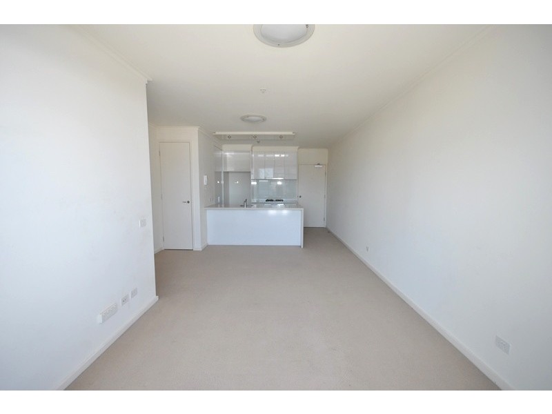 REF 102300/63 Whiteman Street, Southbank VIC 3006