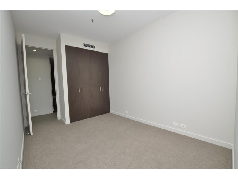 714/70 Queens Road, Melbourne VIC 3004