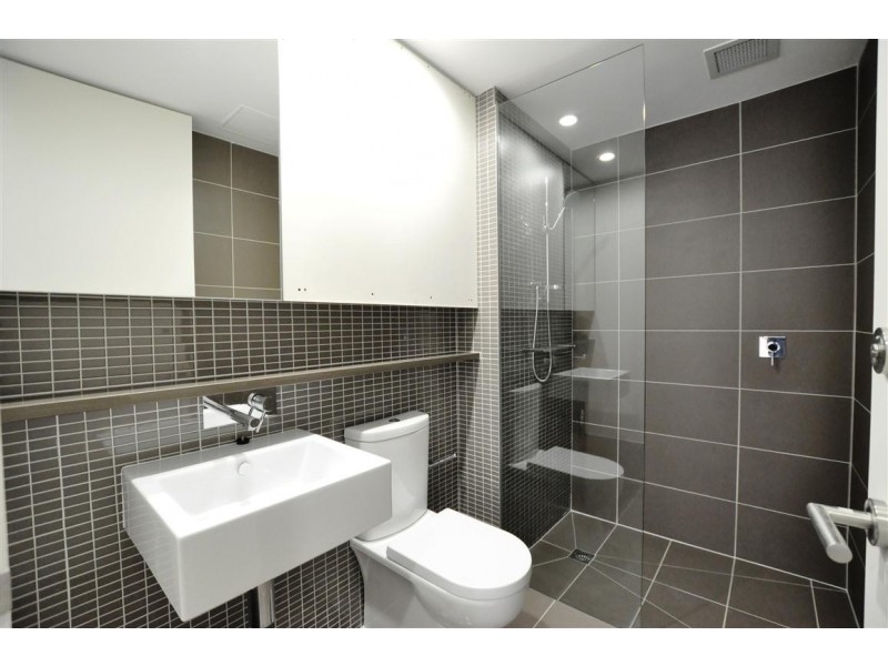 714/70 Queens Road, Melbourne VIC 3004