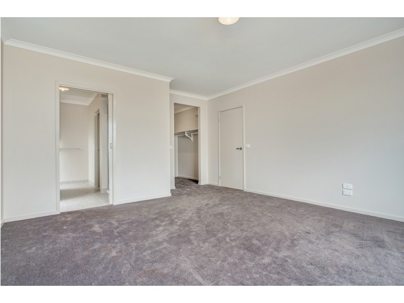 10 University Road, Truganina VIC 3029