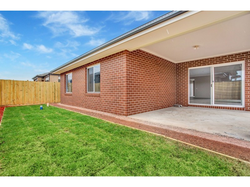 10 University Road, Truganina VIC 3029