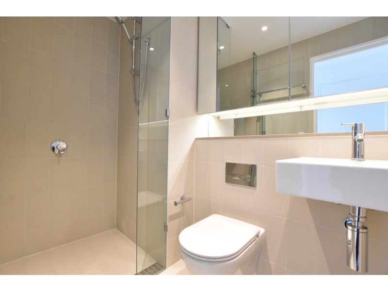 1707S/883 Collins Street, Docklands VIC 3008