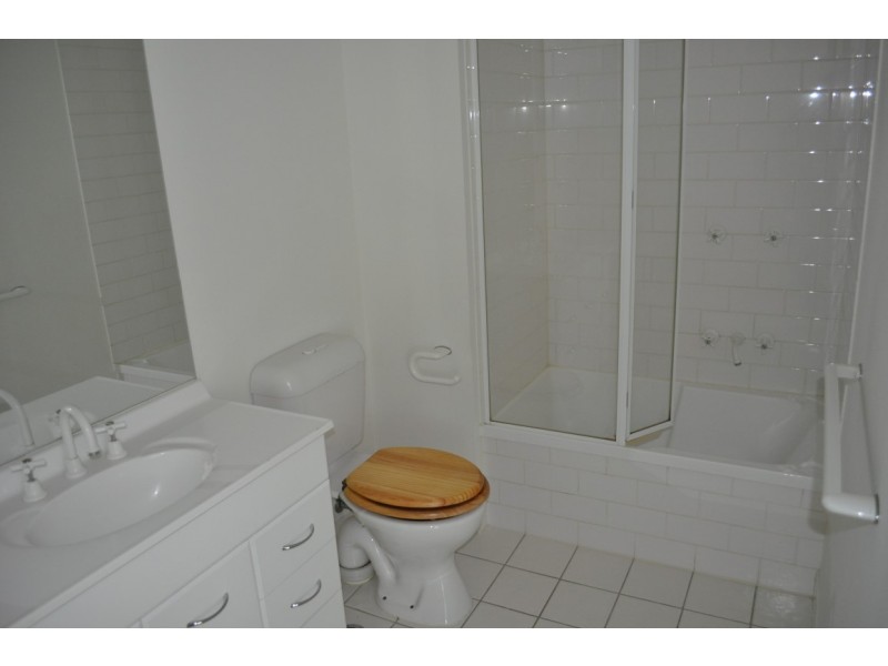 REF 102582/38 Kavanagh Street, Southbank VIC 3006