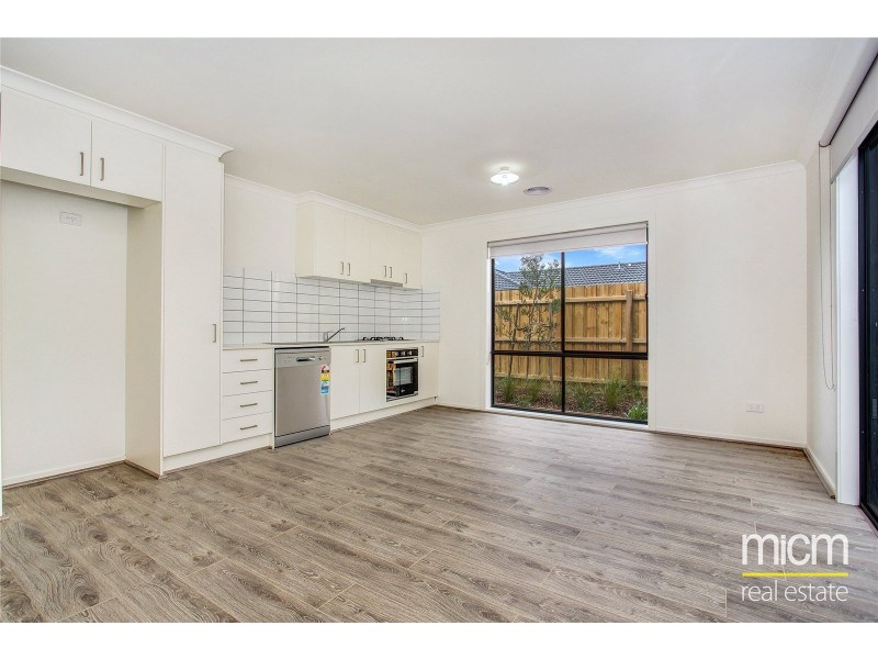 14/4 Mantello Drive, Werribee VIC 3030