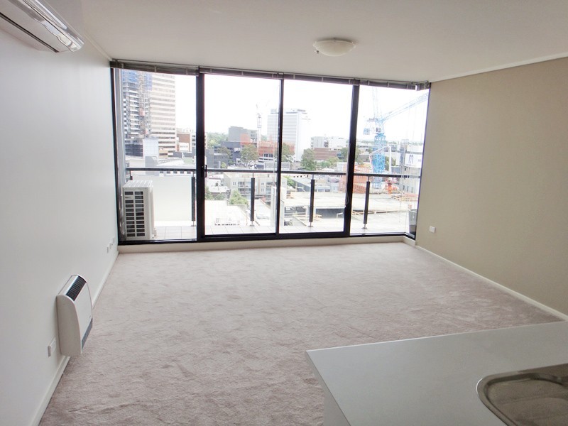 1009/28 Bank Street, South Melbourne VIC 3205