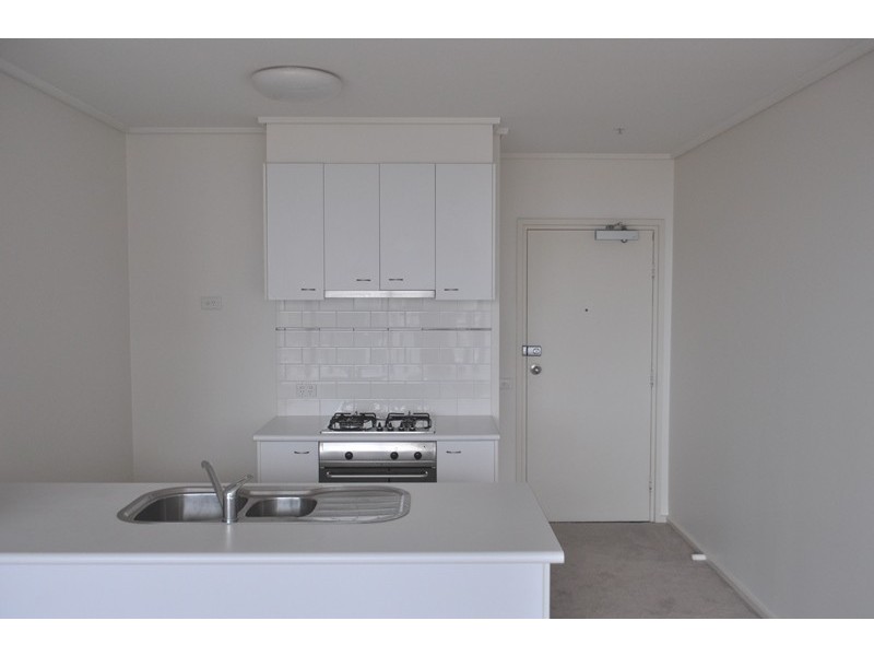 1009/28 Bank Street, South Melbourne VIC 3205