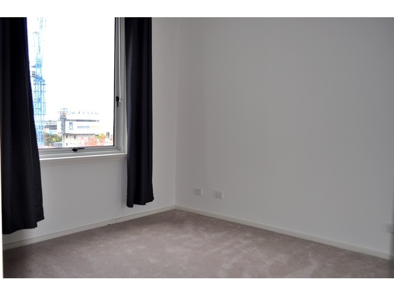 1009/28 Bank Street, South Melbourne VIC 3205