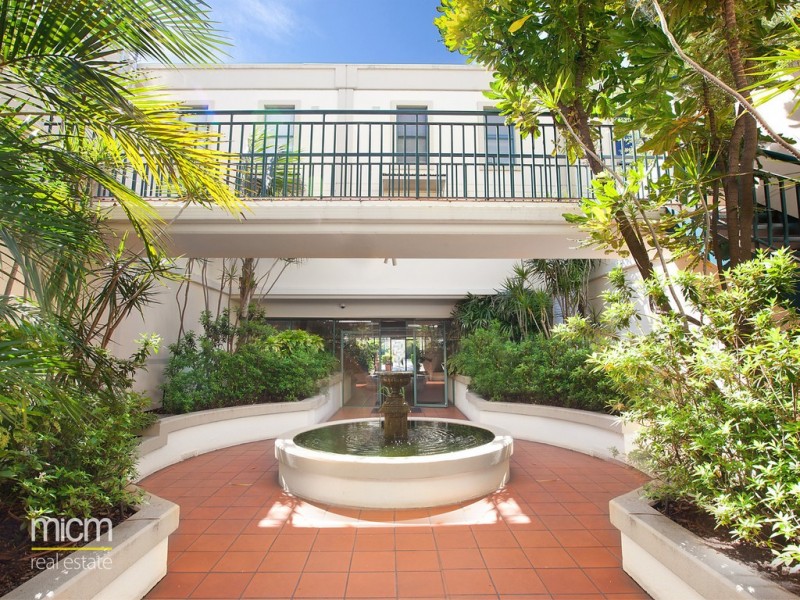 REF 102622/682 Nicholson Street, Fitzroy North VIC 3068