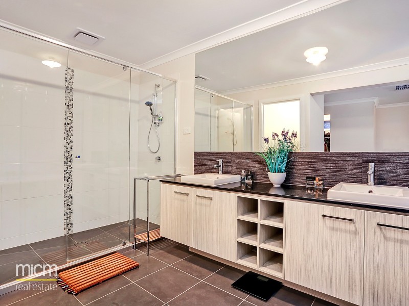 3 Dune Street, Point Cook VIC 3030