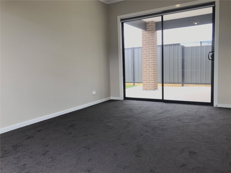 16 Hopewood Avenue, Truganina VIC 3029