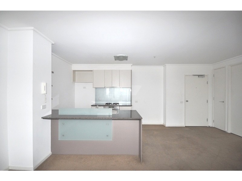 REF 102778/183 City Road, Southbank VIC 3006