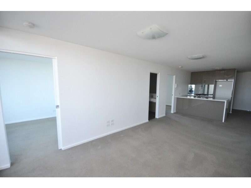 REF 103106/241 City Road, Southbank VIC 3006