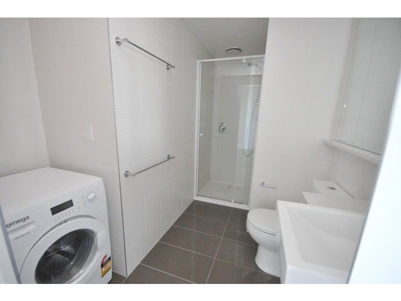 REF 103106/241 City Road, Southbank VIC 3006