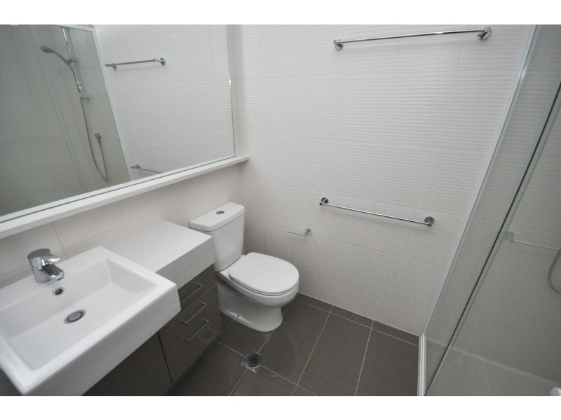 REF 103106/241 City Road, Southbank VIC 3006