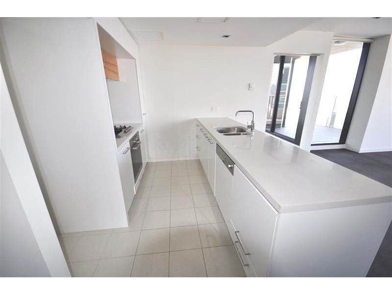 3301/100 Harbour Esplanade, Docklands VIC 3008