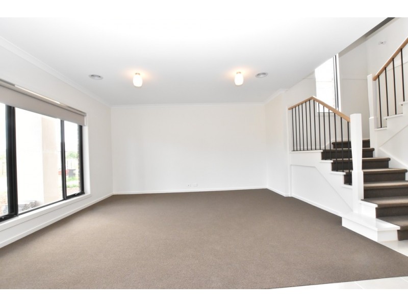 17 Grasso Avenue, Point Cook VIC 3030