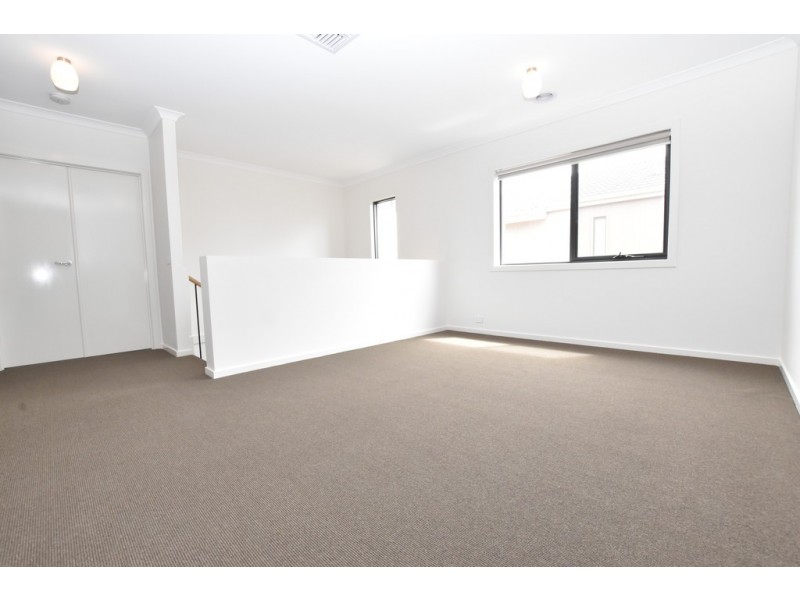 17 Grasso Avenue, Point Cook VIC 3030