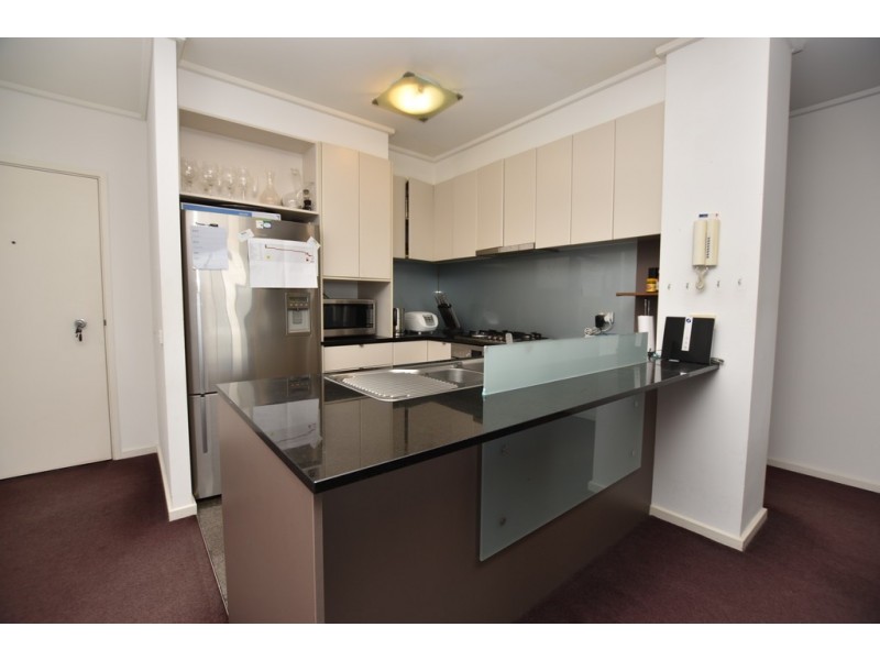 REF 110270/183 City Road, Southbank VIC 3006
