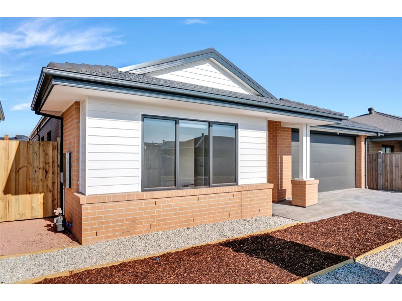 14 Keel Street, Point Cook VIC 3030