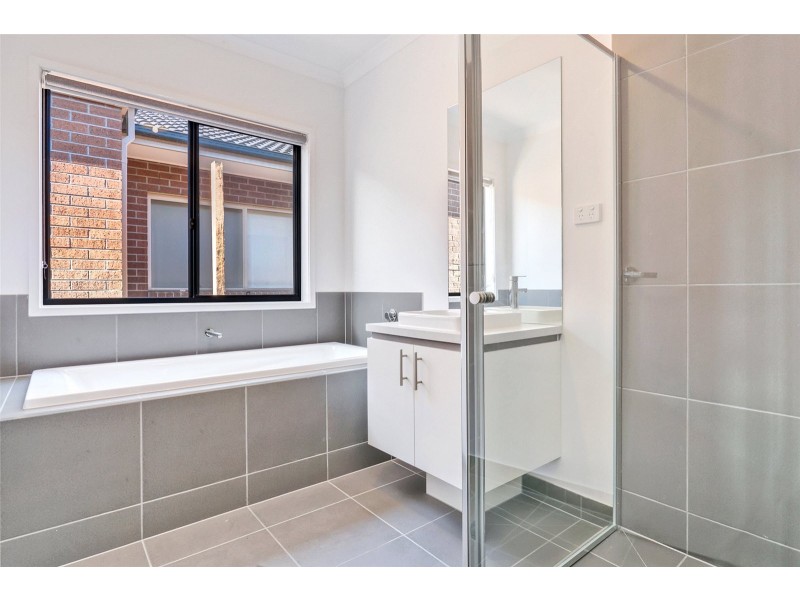 14 Keel Street, Point Cook VIC 3030