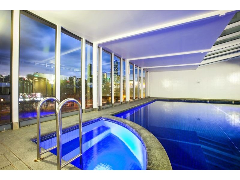REF 110342/83 Whiteman Street, Southbank VIC 3006