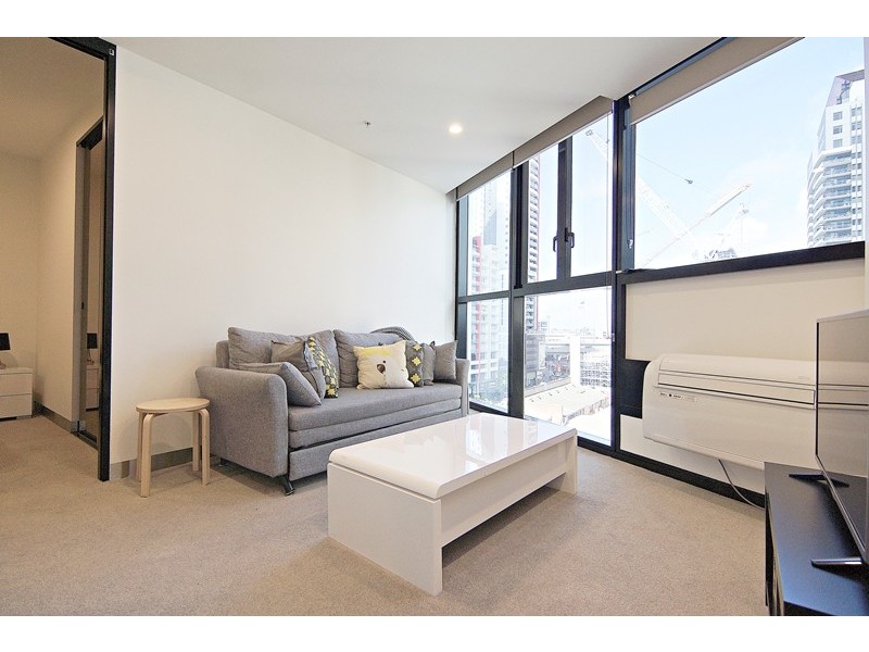 REF 102404/33 Clarke Street, Southbank VIC 3006