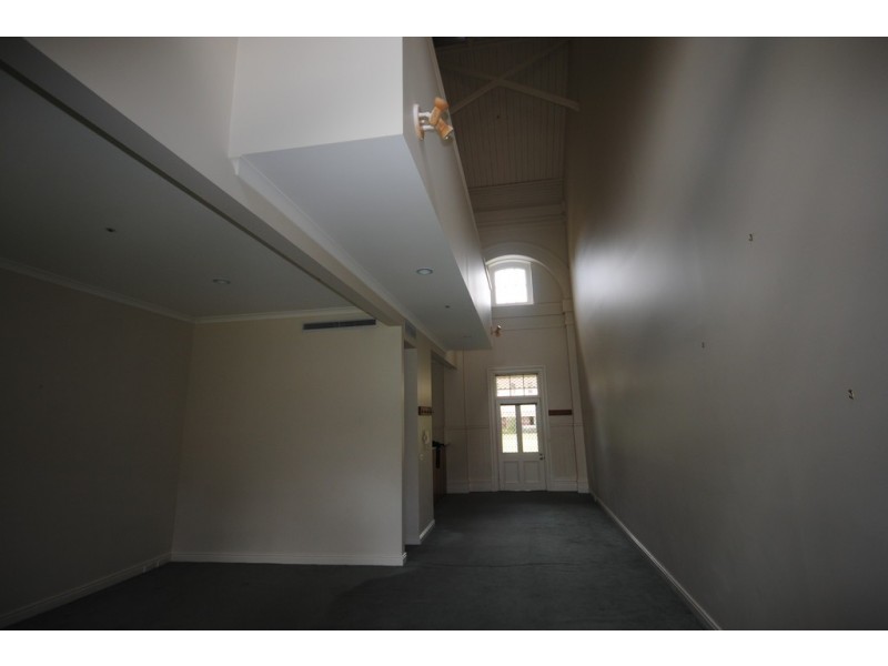 12 Wiltshire Drive, Kew VIC 3101