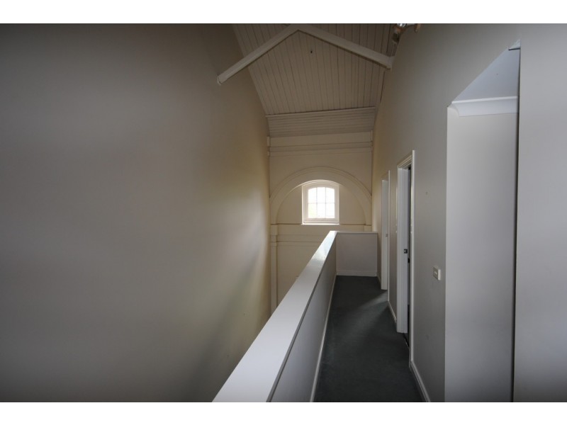 12 Wiltshire Drive, Kew VIC 3101