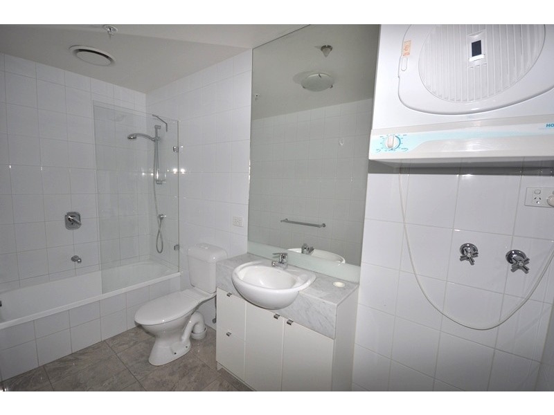 REF 110629/88 Kavanagh Street, Southbank VIC 3006