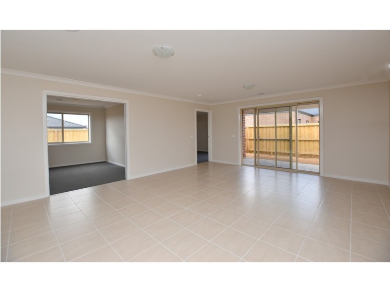 245 Blackforest Road, Werribee VIC 3030