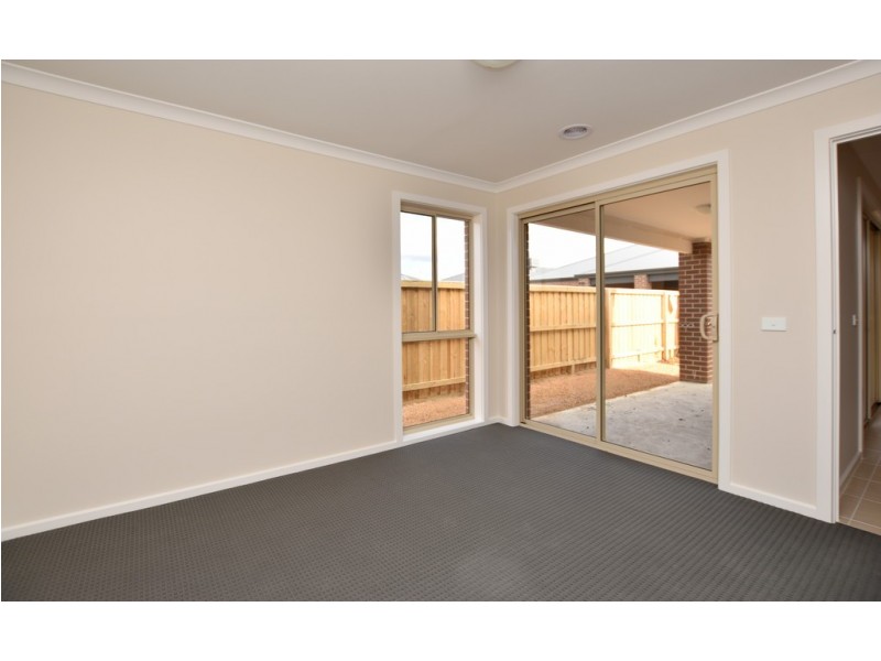 245 Blackforest Road, Werribee VIC 3030