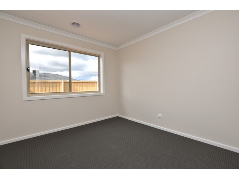 245 Blackforest Road, Werribee VIC 3030