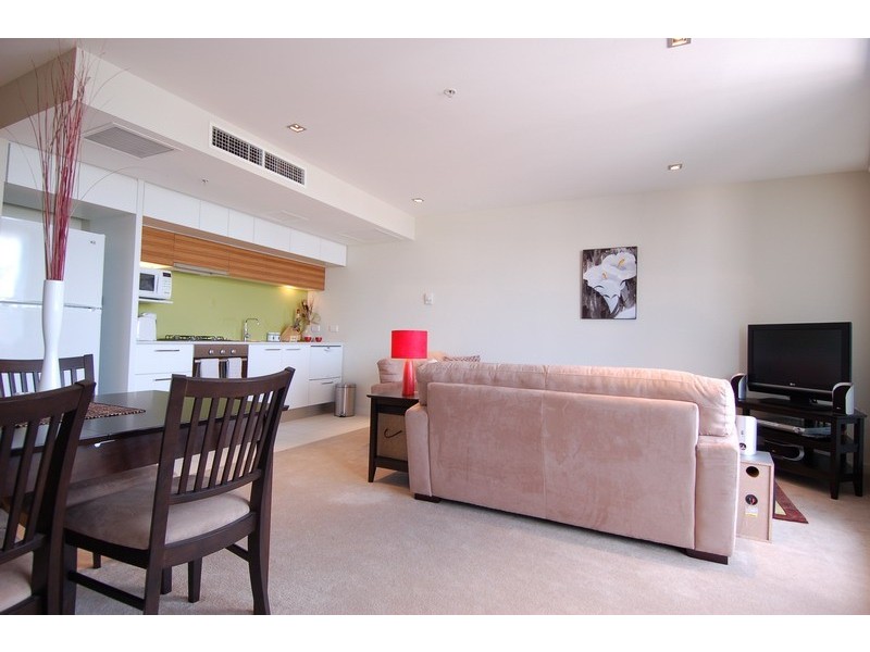 1814/100 Harbour Esplanade, Docklands VIC 3008