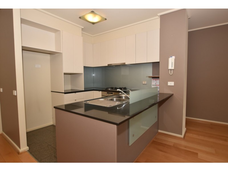 REF 110841/173 City Road, Southbank VIC 3006