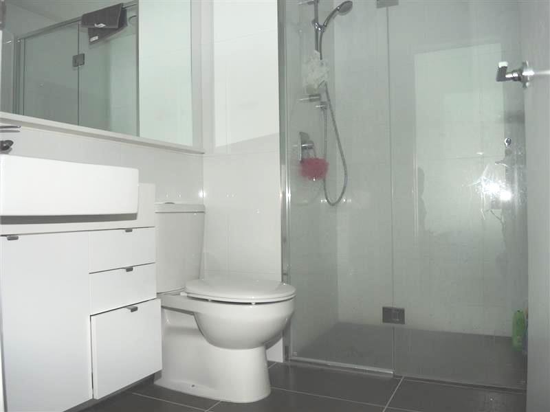 REF 110910/53 Batman Street, West Melbourne VIC 3003