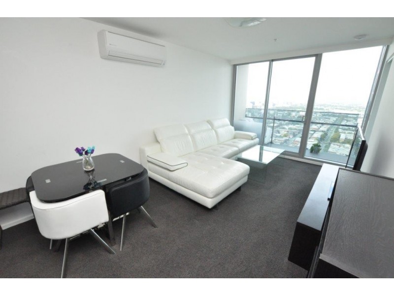 REF 110906/241 City Road, Southbank VIC 3006